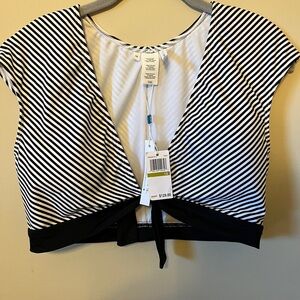 Black and White Striped Women's Bathing suit Top